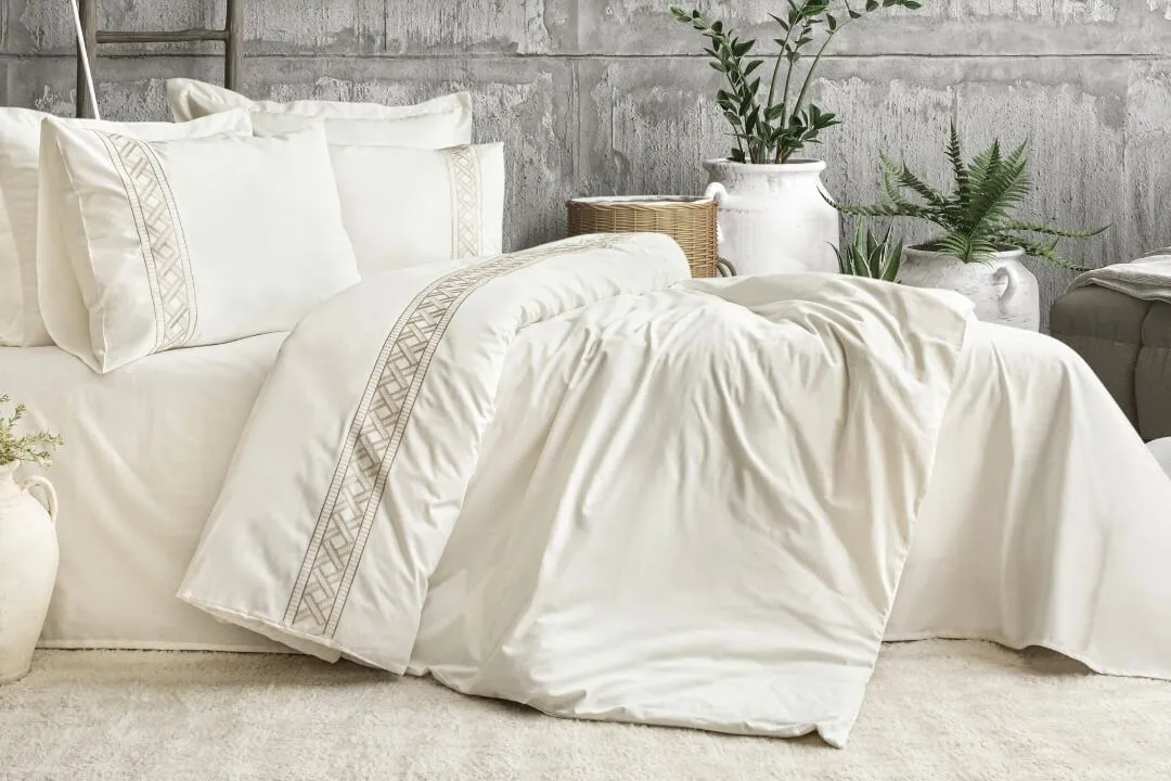Lotus Dream Elegant Krem- Saten Posteljina