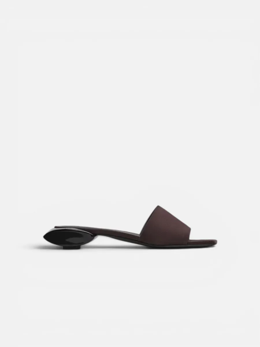 ALAÏA papuče