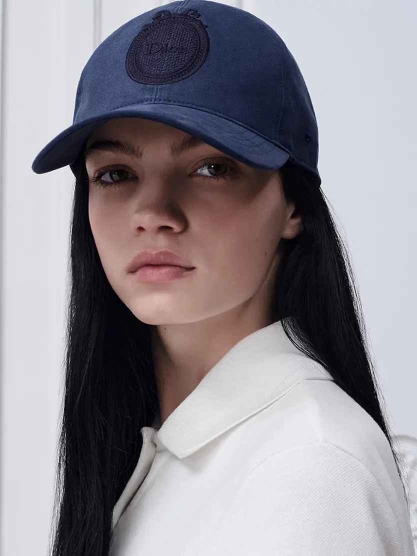CHRISTIAN DIOR kačket