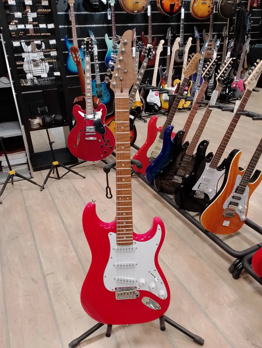 Wakekrtone VK62-RD Električna gitara Crvena Strat tri singla
