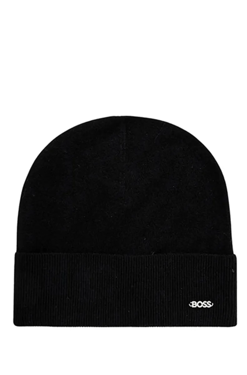 Lari vunena ženska kapa