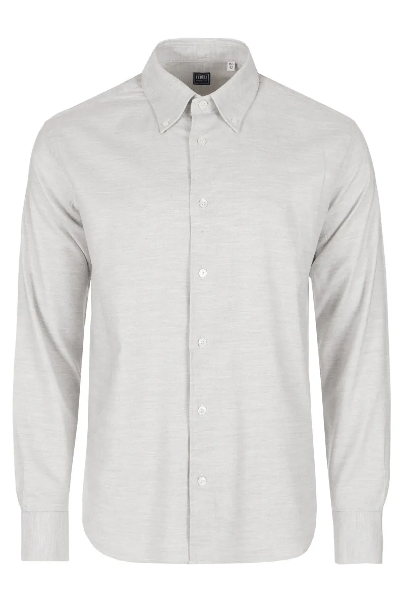 Svetlosiva muška košulja