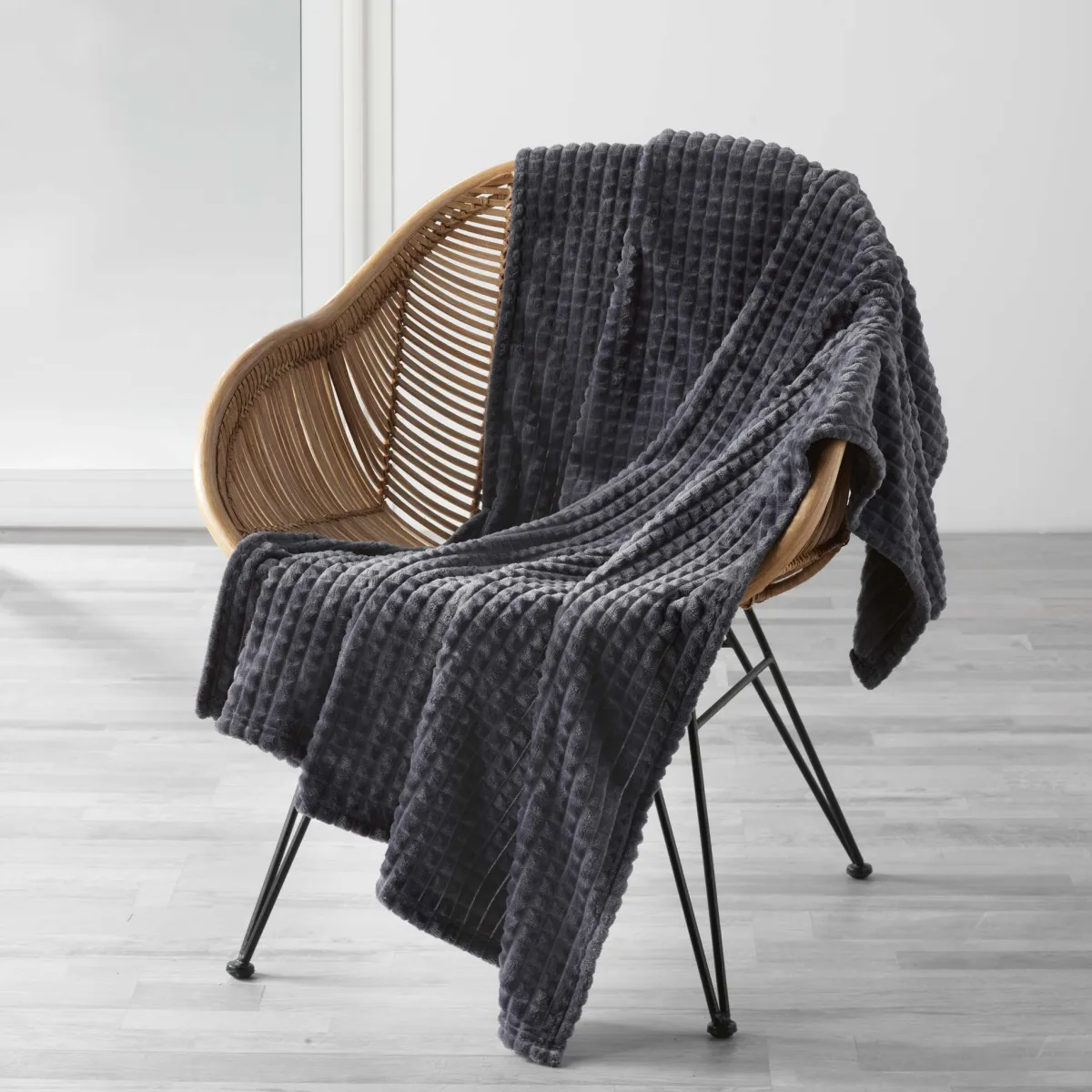 Flanelni prekrivač Quincy 180x220cm antracit Douceur d Interieur