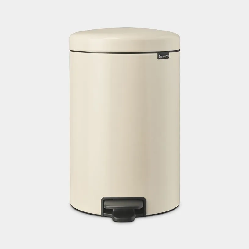 Kanta za otpatke sa papuč. NewIcon 20l krem + 3 kese Brabantia