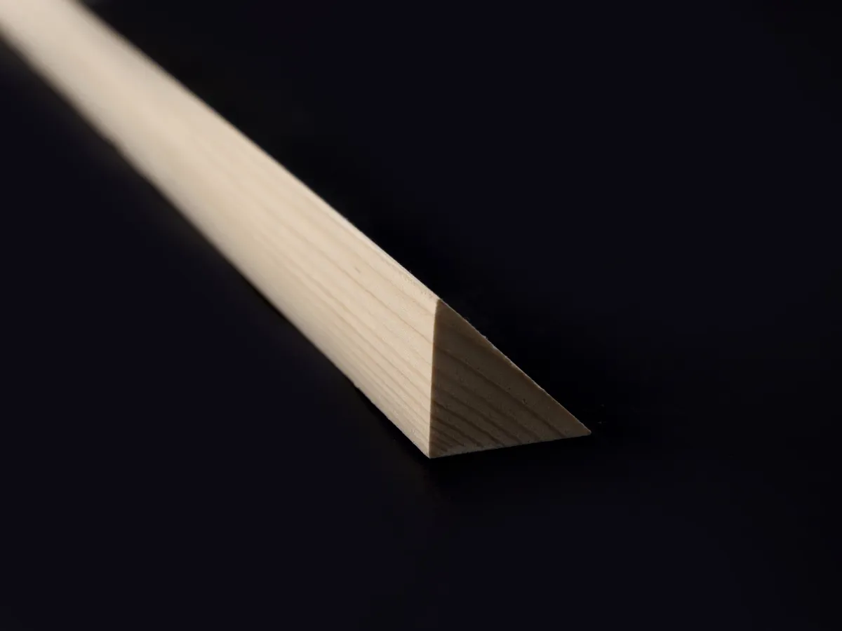 Lajsna trougla drv.Tip 25 18x18mm/2m Žaže