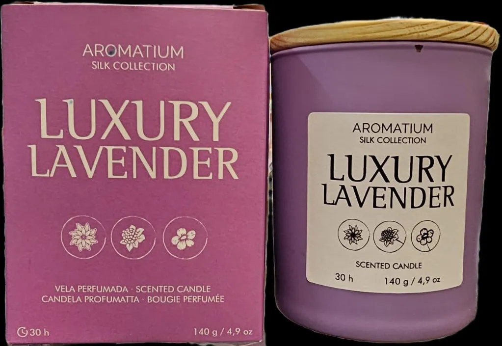 Mirisna sveća Silk Luxury Lavender 140g u posudi  Aromatium