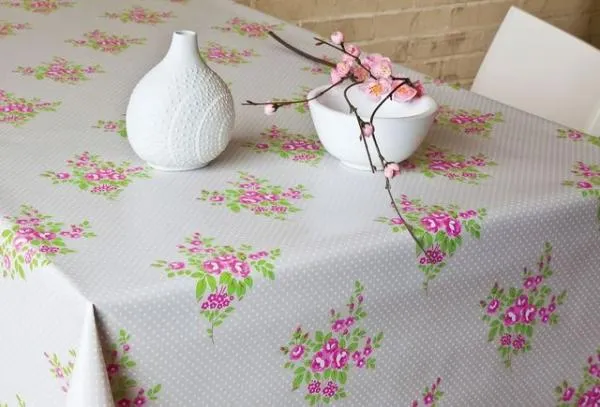 Mušema za sto 140cm rozi cvetići Patifix