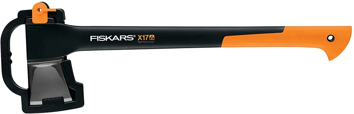 Sekira X17 599mm sa zaštitom za sečivo Fiskars