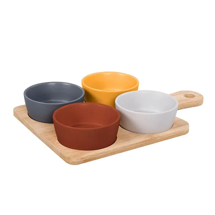 Set za posluživanje- daska sa 4 činijice M-casa collection