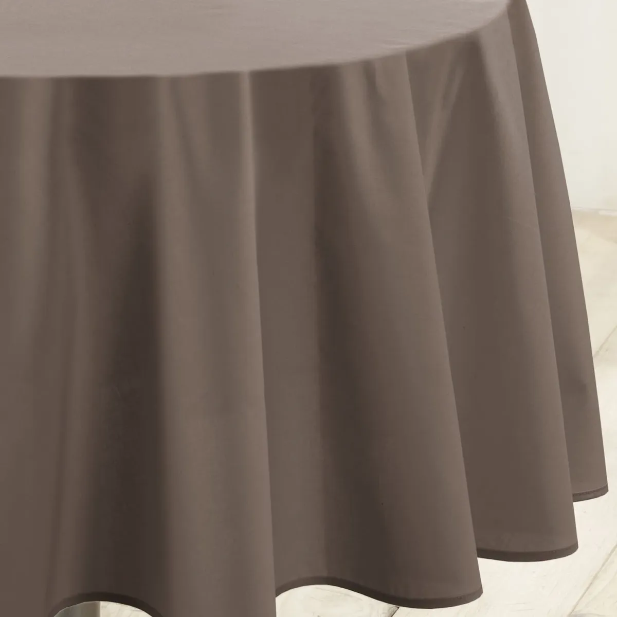 Stolnjak Essentiel fi180cm svetlo braon Douceur d Interieur