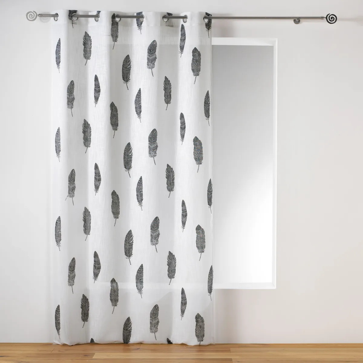 Zavesa Eternity 140x240cm sa otvor. za garniš. bela/siva D. d Interieur