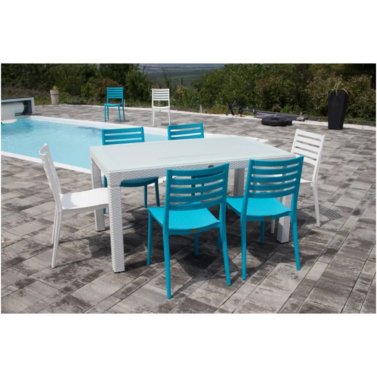 Baštenski set ZEBA 6 stolice i sto sa staklom 150x90 plavo beli