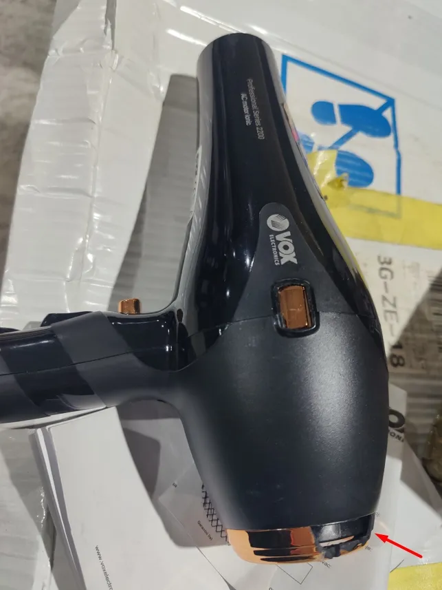 B-roba VOX Fen HT8999  Profesionalni Crna 2200W