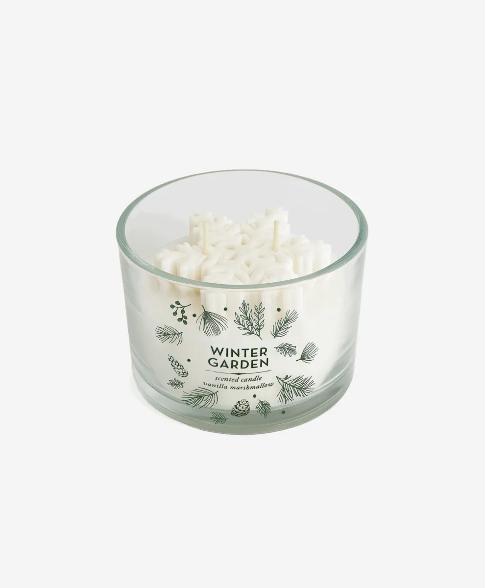 Bela mirišljava sveća u staklenoj posudi