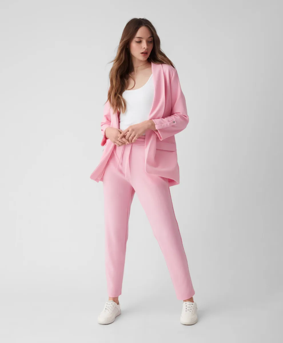 Roze jakna sa postavom za žene