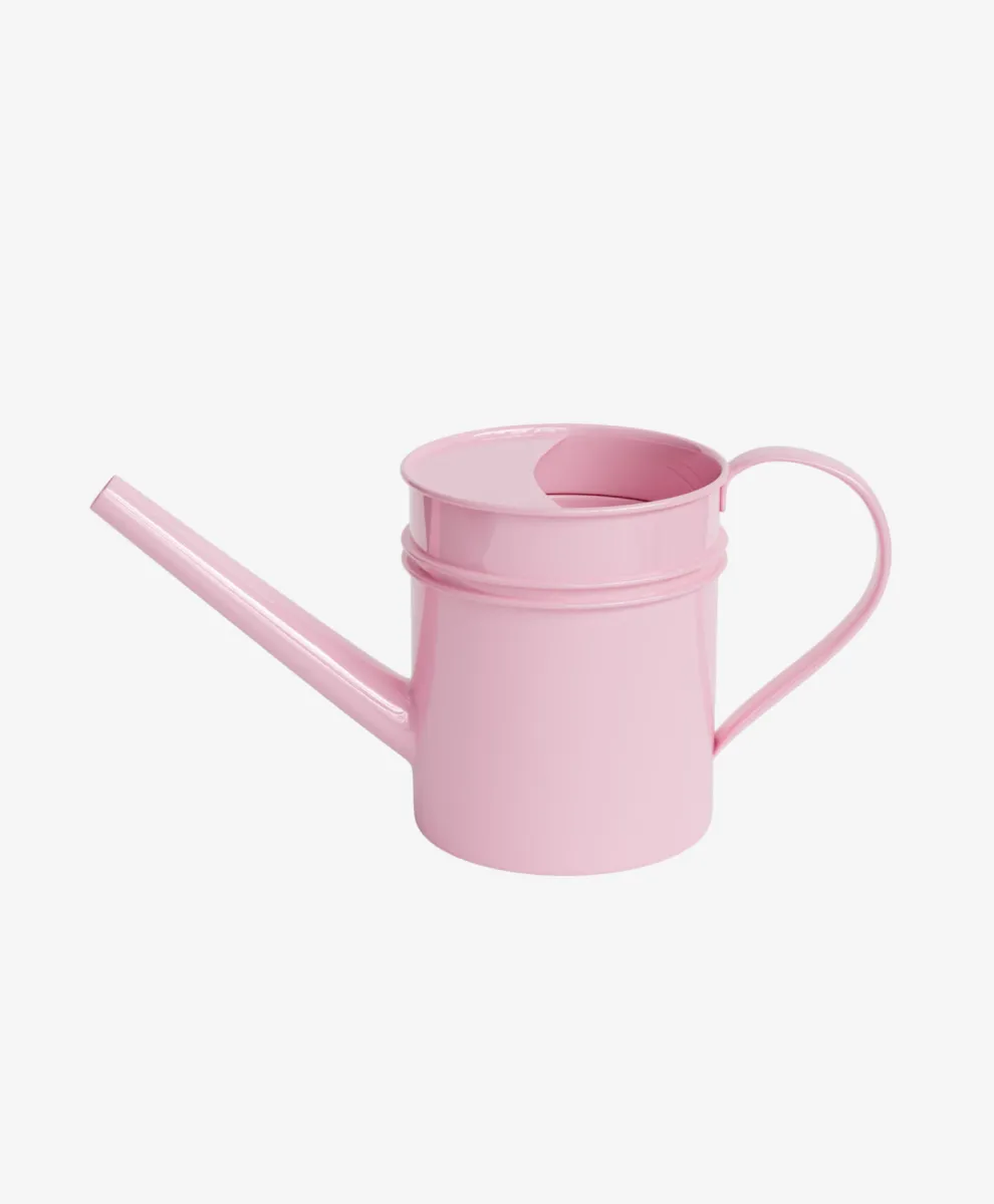 Roze metalna kantica za zalivanje cveća