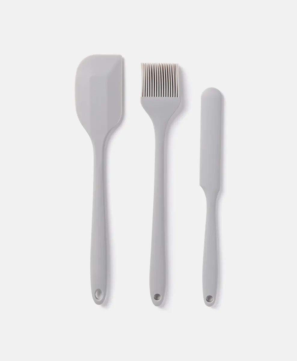 Set kuhinjskog pribora
