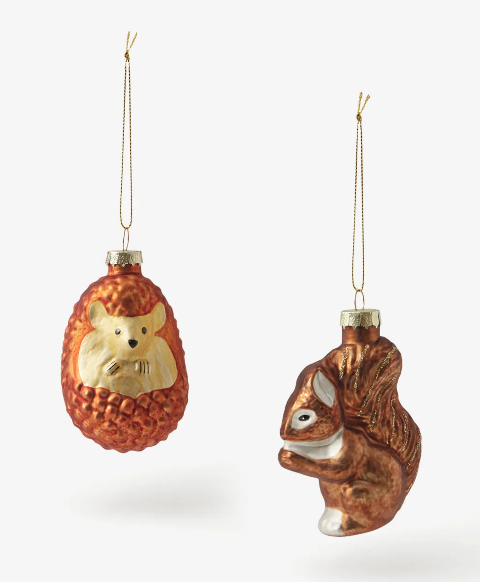 Set od 2 staklena ukrasa za jelku u obliku ježa i veverice