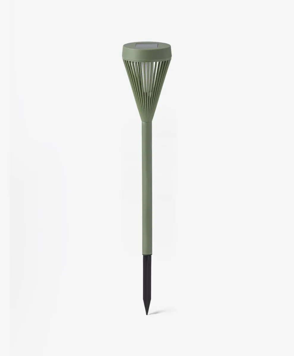 Solarna lampa sa efektom plamena