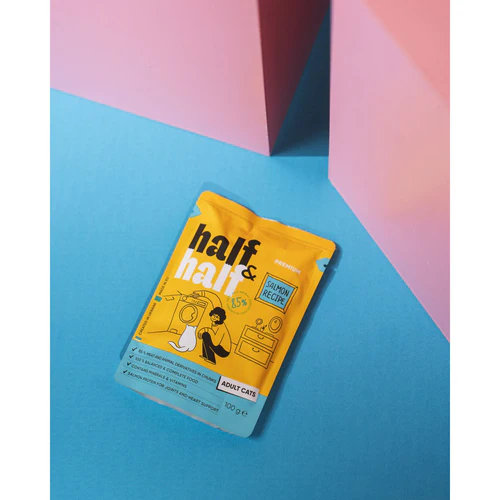 Half&Half
      
      
       mesni komadići s lososom u želeu, za mačke, 100g