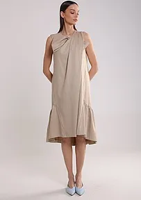 ELEGANTNA HALJINA SA DETALJEM MAŠNE