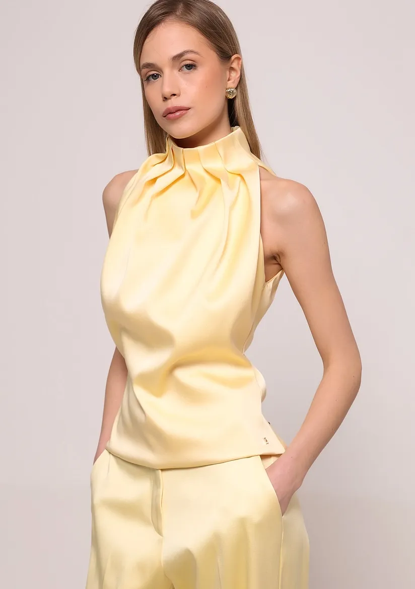 SATENSKA BLUZA SA NABORIMA OKO VRATA