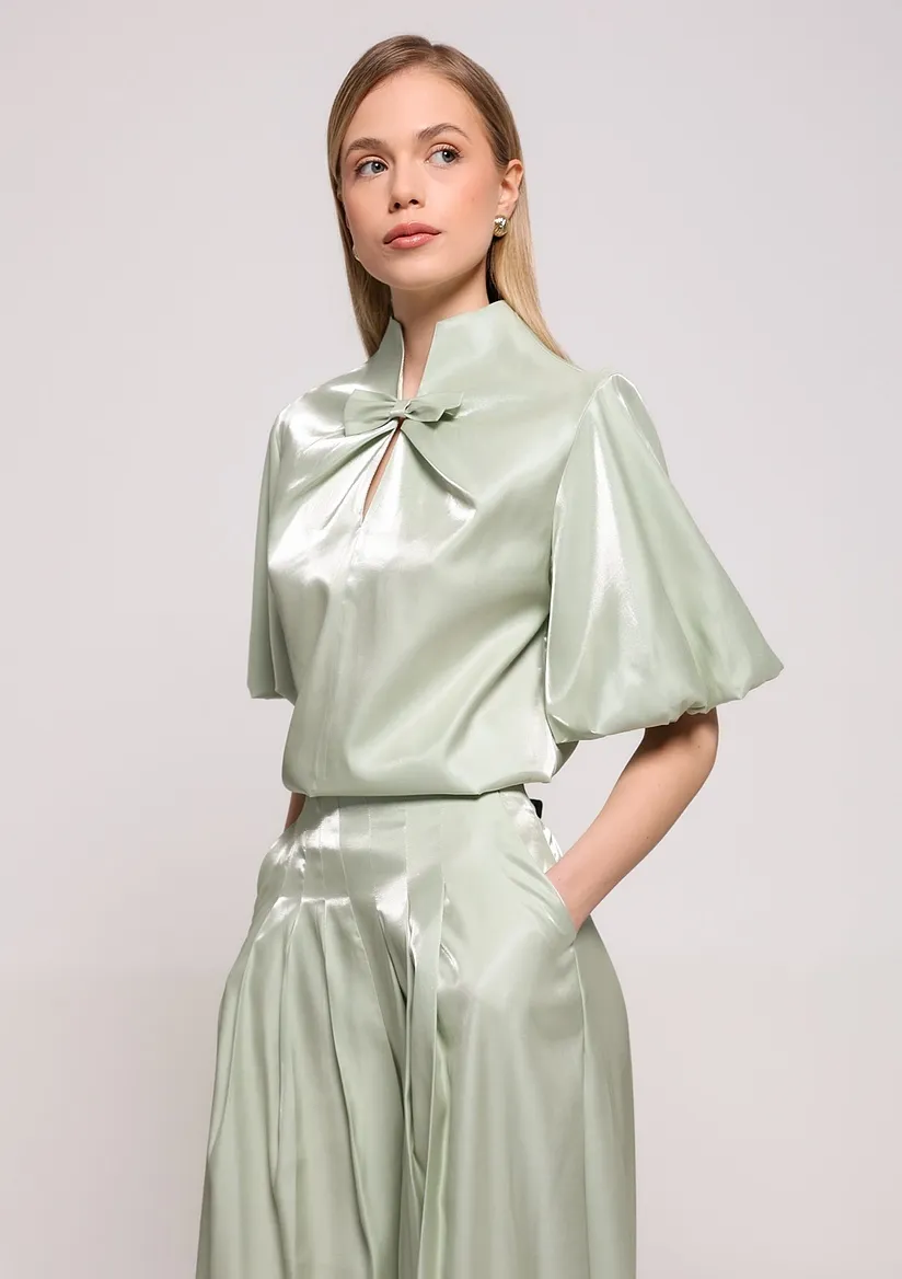 SATENSKA BLUZA SA PUF RUKAVIMA