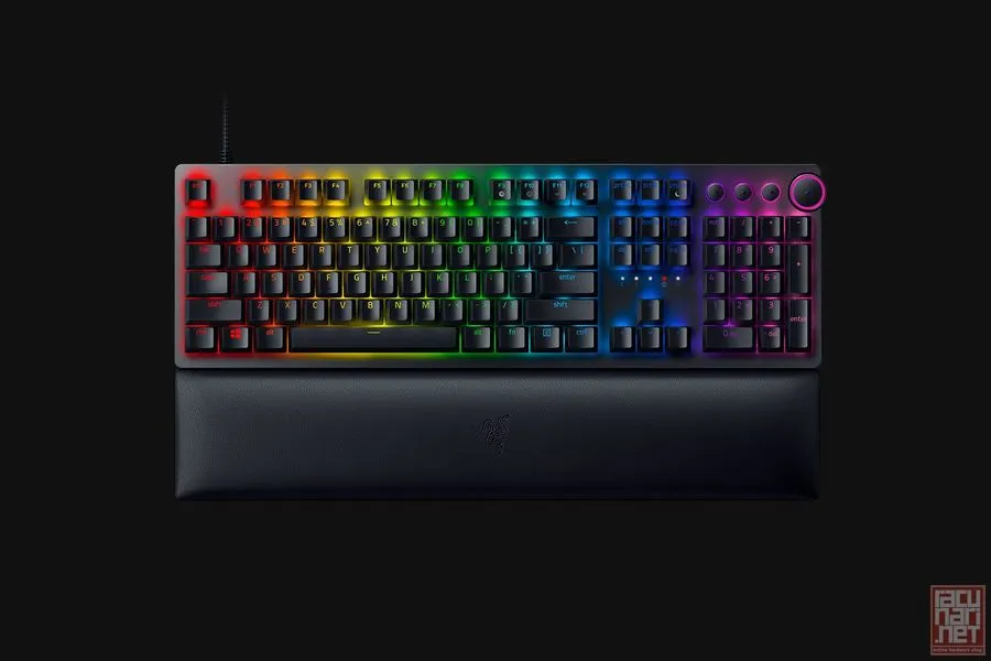 Razer Huntsman V2 Opto - Mechanical Gaming Keyboard (Clicky Purple Switch), Black (RZ03-03930300-R3M1)