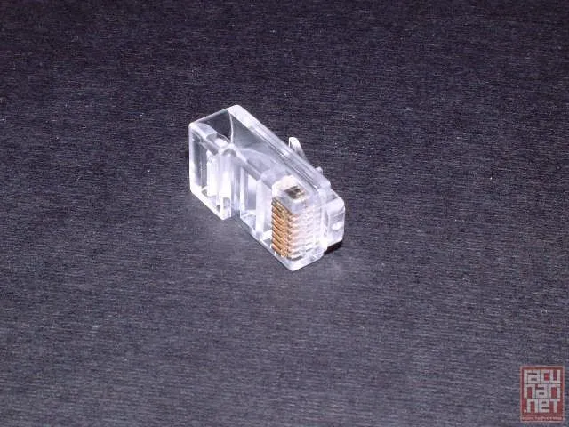 UTP konektor (RJ-45), cat5