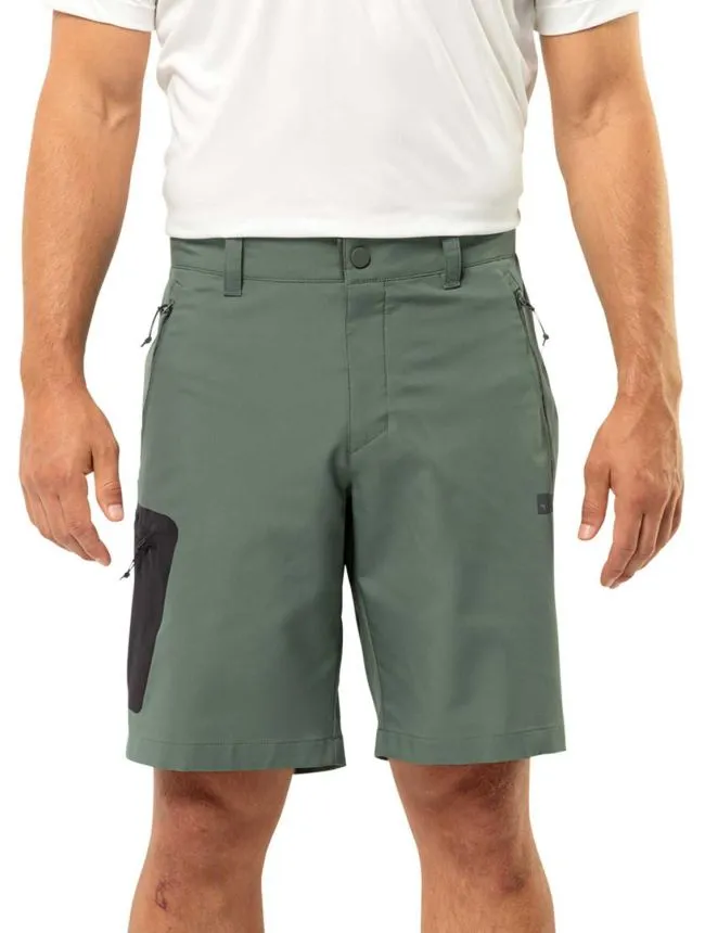 Active track shorts m