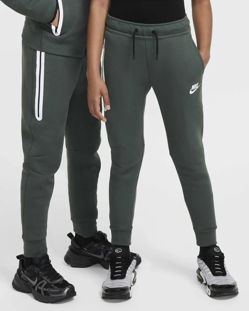 B nsw tch flc ssnl tf+ jogger
