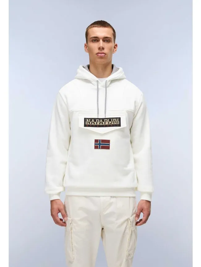 Burgee wint 4 white heron