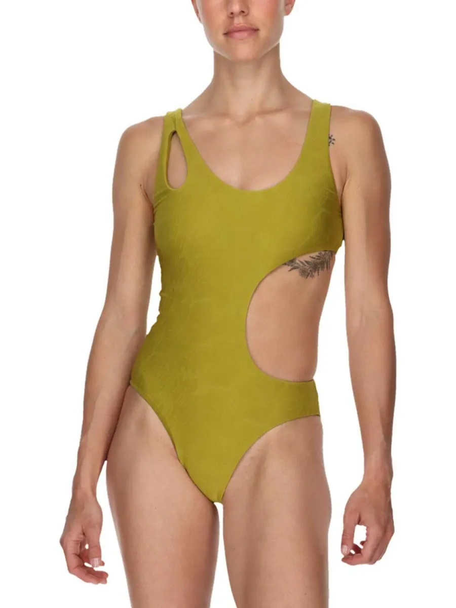 Cutout one piece
