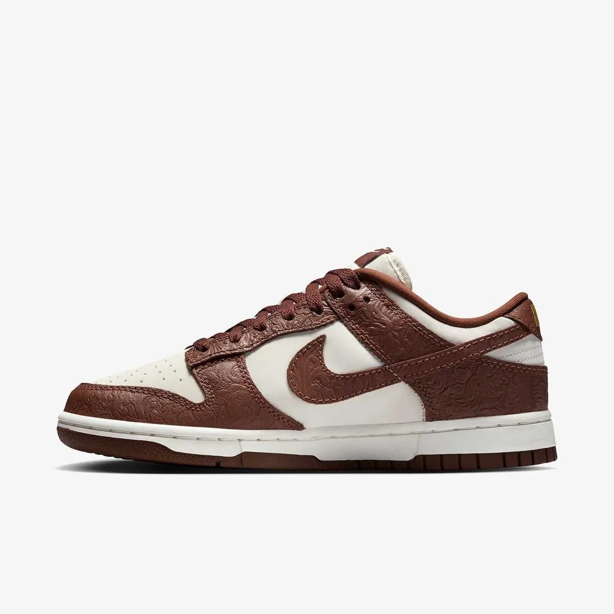 Ženske patike dunk low se - braon - nike