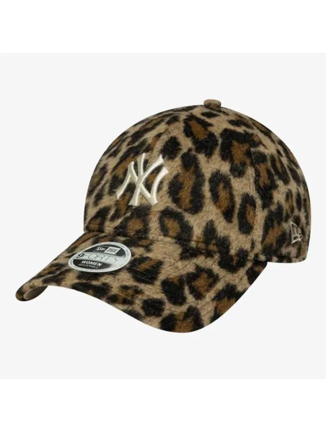 Female cosy animal 9forty®