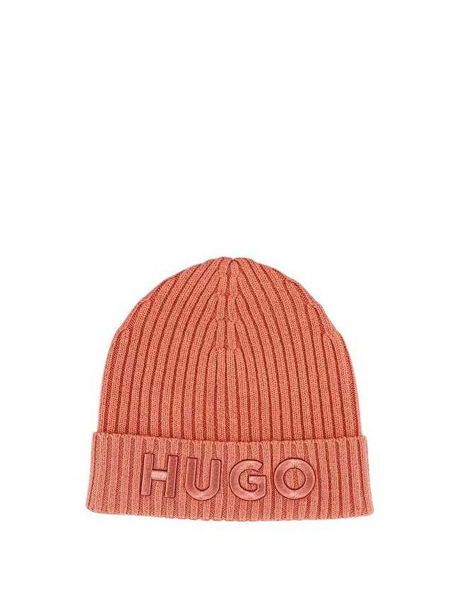 Hugo - vunena ženska kapa