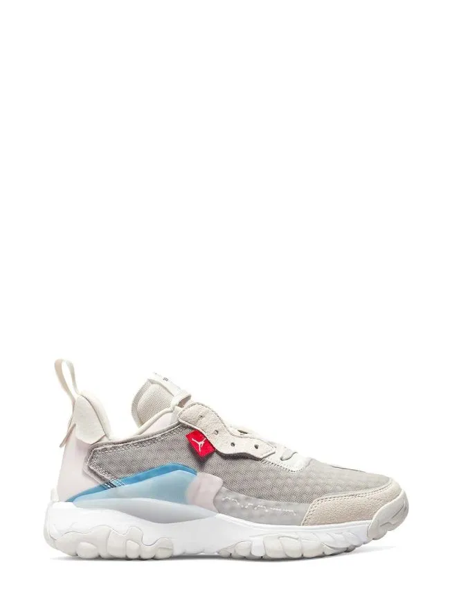 Jordan delta 2 se