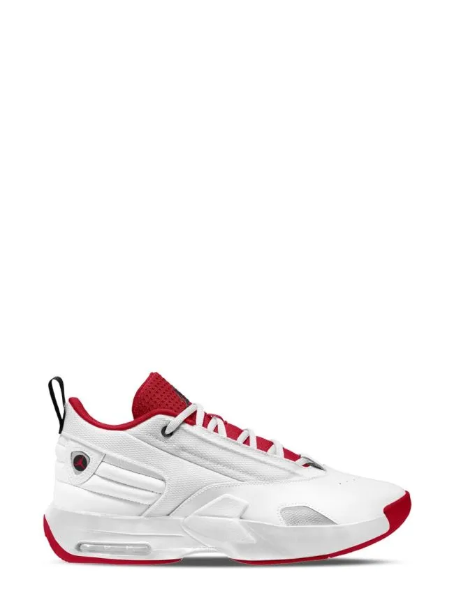 Jordan max aura 6