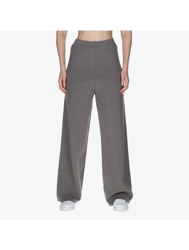 Knitwear oh pants
