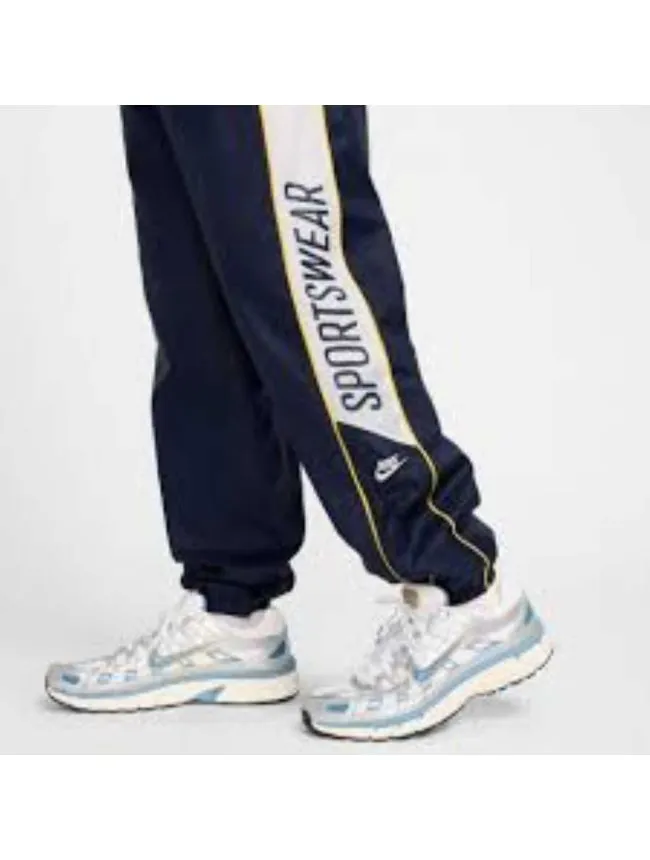 M nk club wvn jogger sw