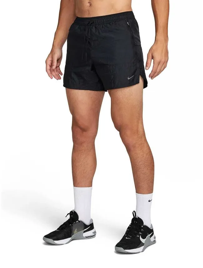 M nk df run div stride 5bf sho