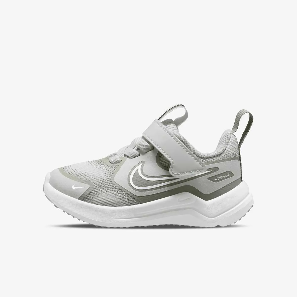 Nike cosmic runner td