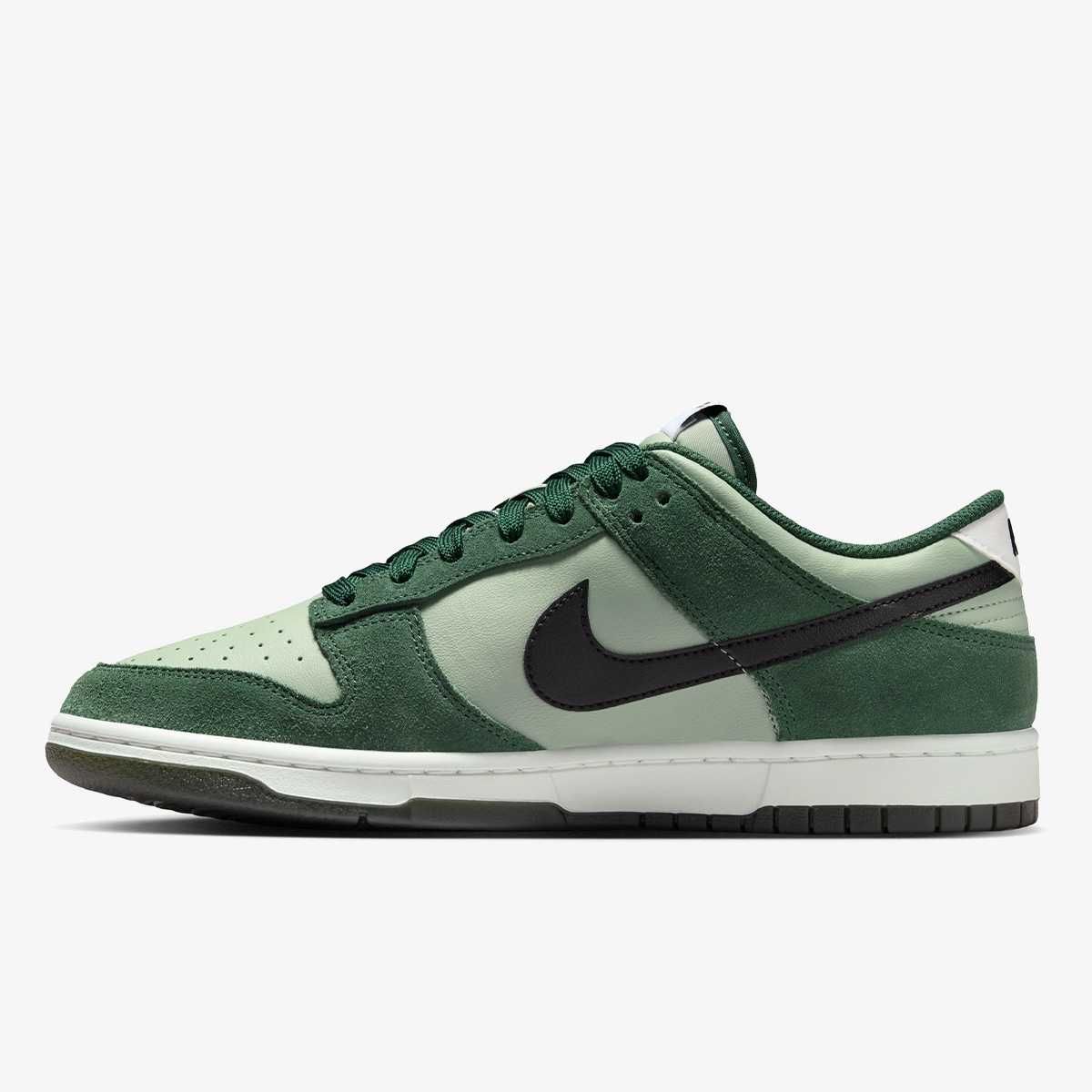 Nike dunk low retro se ess+