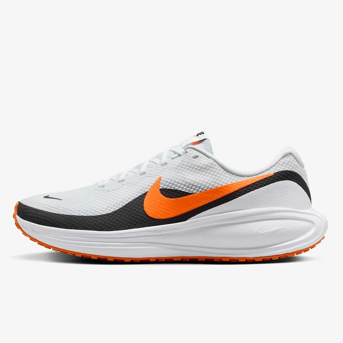 Nike revolution 8