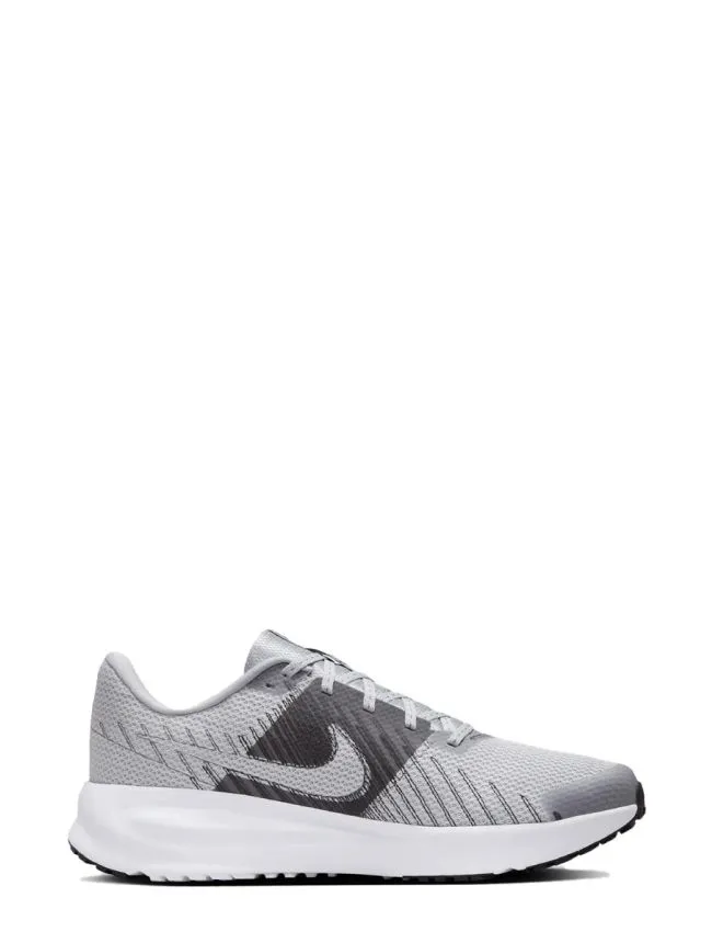 Nike run defy
