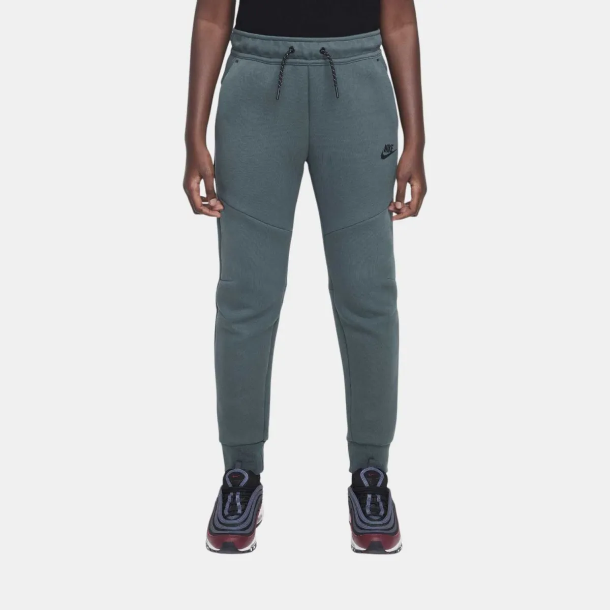 Nike sportswear tech fleece