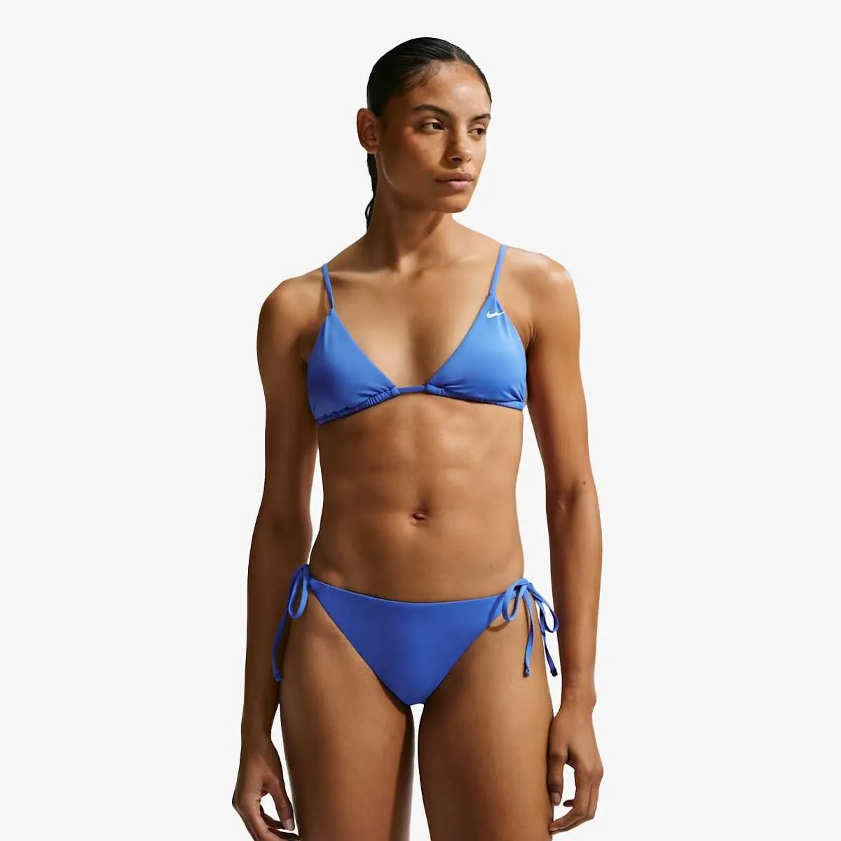 Tie string bikini bo