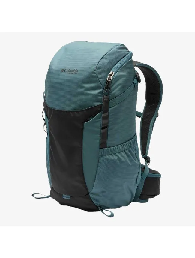 Triple canyon™ 36l backpack