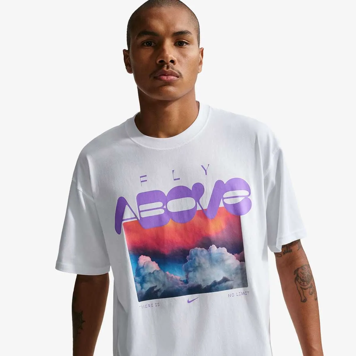 U nsw tee lse fly above
