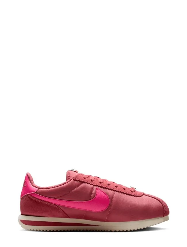 W nike cortez txt